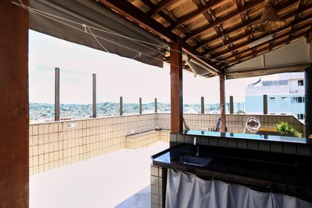 Apartamento à venda com 178m², 3 quartos e 3 vagas Apartamento à venda com 178m², 3 quartos e 3 vagasCobertura