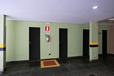 Apartamento à venda com 178m², 3 quartos e 3 vagas Apartamento à venda com 178m², 3 quartos e 3 vagasGaragem