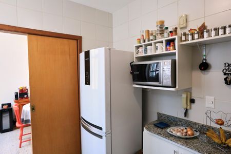 Apartamento à venda com 178m², 3 quartos e 3 vagas Apartamento à venda com 178m², 3 quartos e 3 vagasCozinha