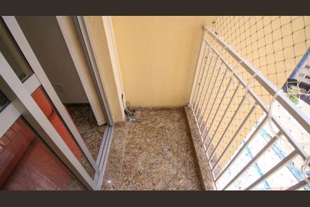 Apartamento à venda com 72m², 3 quartos e 1 vaga Apartamento à venda com 72m², 3 quartos e 1 vagaVaranda da Sala