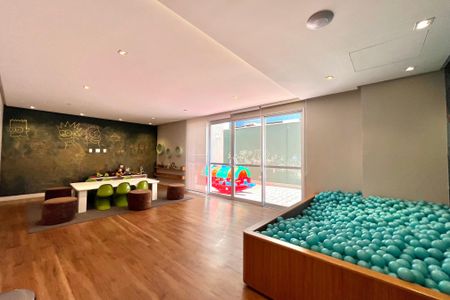 Apartamento para alugar com 64m², 2 quartos e 1 vagaÁrea comum