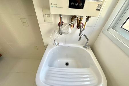 Apartamento para alugar com 64m², 2 quartos e 1 vagaÁrea de Serviço