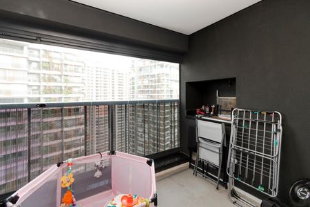 Varanda da Sala de apartamento à venda com 3 quartos, 105m² em Jardim das Acácias, São Paulo