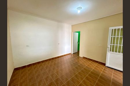 Quarto de casa para alugar com 1 quarto, 60m² em Jardim Valeria, Guarulhos