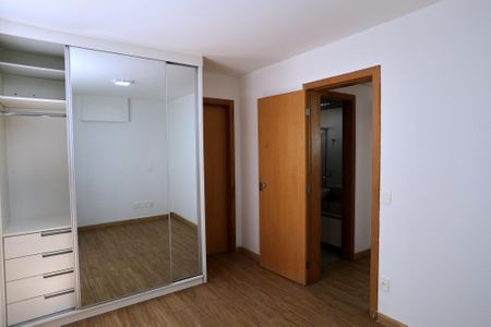Suíte de apartamento à venda com 2 quartos, 55m² em Funcionários, Belo Horizonte