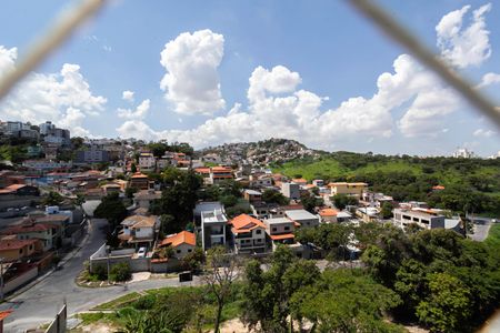 Apartamento para alugar com 70m², 2 quartos e 2 vagasSuíte - Vista