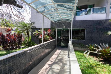 Apartamento para alugar com 70m², 2 quartos e 2 vagasEntrada