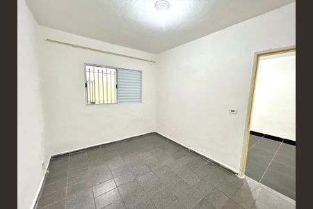 Quarto de casa para alugar com 1 quarto, 60m² em Vila Itapoan, Guarulhos