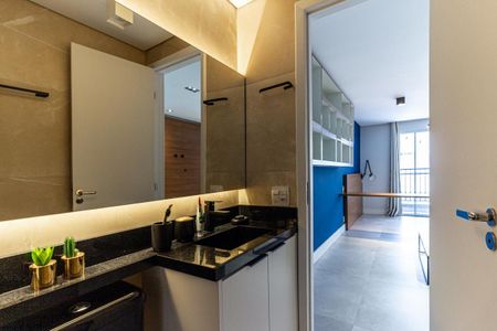 Banheiro de kitnet/studio para alugar com 1 quarto, 35m² em Vila Buarque, São Paulo