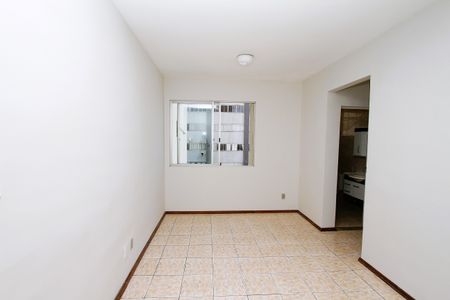 Sala de apartamento para alugar com 2 quartos, 68m² em Padre Eustáquio, Belo Horizonte