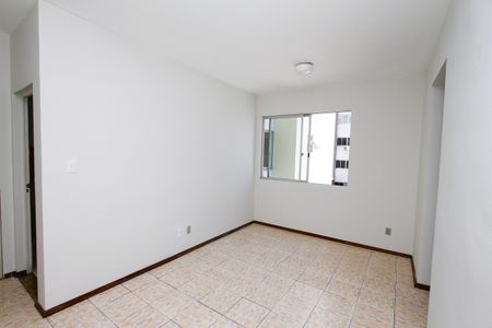 Sala de apartamento para alugar com 2 quartos, 68m² em Padre Eustáquio, Belo Horizonte