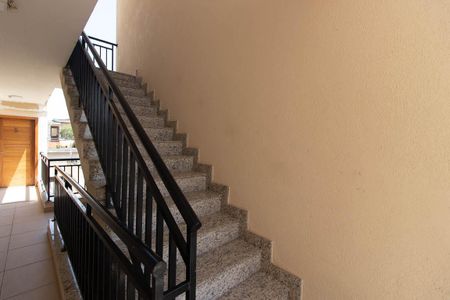 Apartamento para alugar com 32m², 1 quarto e sem vagaEscada