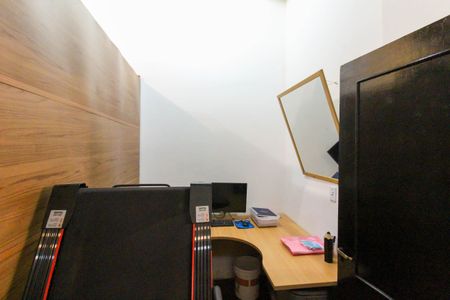 Casa à venda com 244m², 2 quartos e 3 vagasQuarto 2