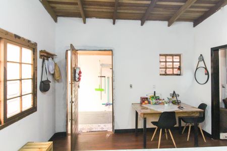 Casa à venda com 244m², 2 quartos e 3 vagasCozinha