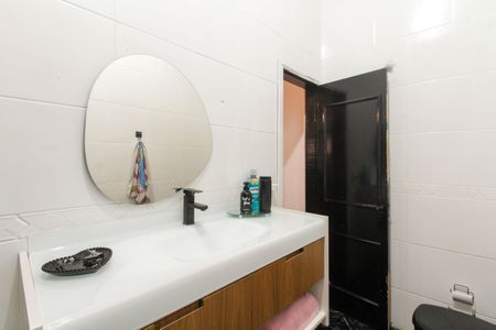 Casa à venda com 244m², 2 quartos e 3 vagasBanheiro