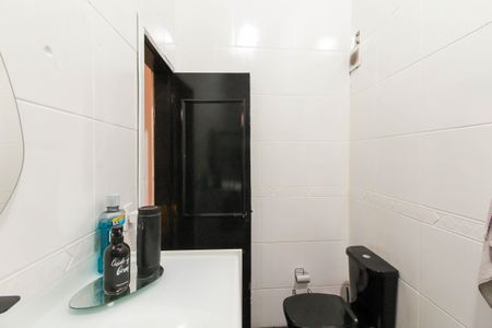 Casa à venda com 244m², 2 quartos e 3 vagasBanheiro