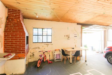 Casa à venda com 244m², 2 quartos e 3 vagasÁrea de Serviço