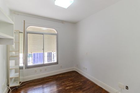 Apartamento à venda com 110m², 3 quartos e 2 vagasQuarto 1