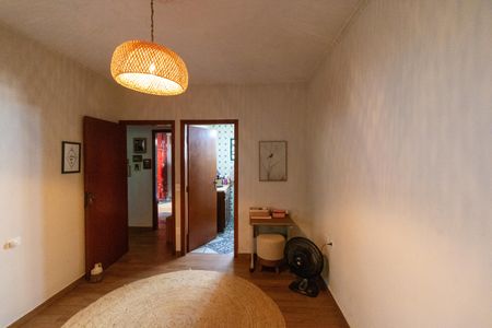 Casa à venda com 141m², 2 quartos e 2 vagas Casa à venda com 141m², 2 quartos e 2 vagasSuíte