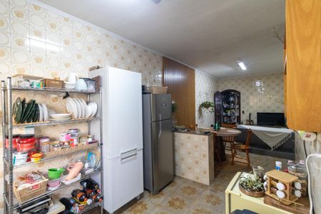 Casa à venda com 141m², 2 quartos e 2 vagas Casa à venda com 141m², 2 quartos e 2 vagasCozinha