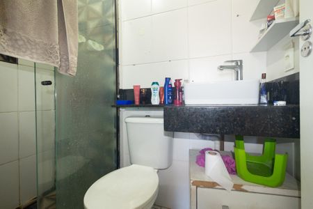 Apartamento para alugar com 49m², 2 quartos e 1 vaga Apartamento para alugar com 49m², 2 quartos e 1 vagaBanheiro da Suíte