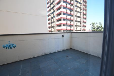 Quarto - Vista de apartamento para alugar com 1 quarto, 50m² em Centro, Campinas