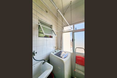 Apartamento à venda com 64m², 3 quartos e 1 vaga Apartamento à venda com 64m², 3 quartos e 1 vagaÁrea de Serviço