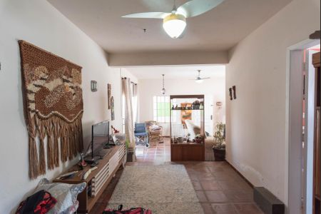 Casa para alugar com 155m², 3 quartos e 2 vagas Casa para alugar com 155m², 3 quartos e 2 vagasSala