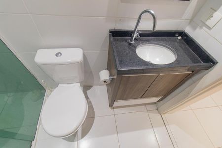 Banheiro Social de apartamento para alugar com 1 quarto, 42m² em Cristo Rei, Curitiba