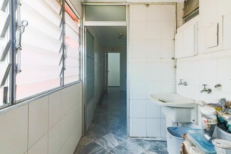 Apartamento à venda com 80m², 3 quartos e 1 vaga Apartamento à venda com 80m², 3 quartos e 1 vagaCozinha e Área de Serviço