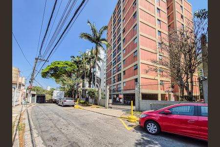 Apartamento à venda com 80m², 3 quartos e 1 vaga Apartamento à venda com 80m², 3 quartos e 1 vagaFachada