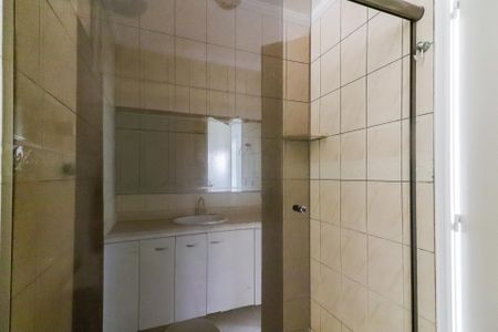 Apartamento à venda com 80m², 3 quartos e 1 vaga Apartamento à venda com 80m², 3 quartos e 1 vagaBanheiro