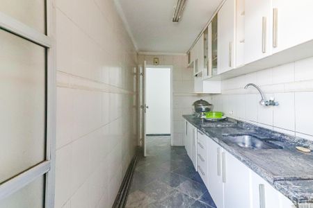 Apartamento à venda com 80m², 3 quartos e 1 vaga Apartamento à venda com 80m², 3 quartos e 1 vagaCozinha e Área de Serviço