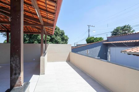 Casa à venda com 300m², 3 quartos e 7 vagas Casa à venda com 300m², 3 quartos e 7 vagasTerraço
