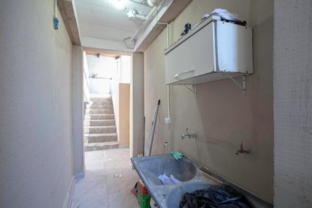 Casa à venda com 300m², 3 quartos e 7 vagas Casa à venda com 300m², 3 quartos e 7 vagasÁrea de serviço