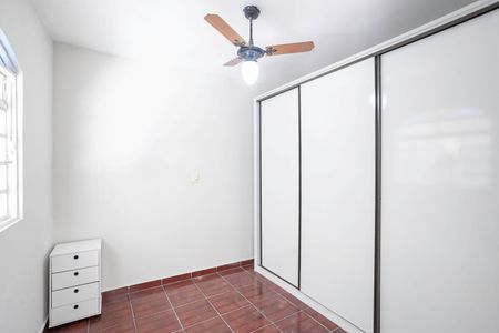 Quarto 2 de casa para alugar com 3 quartos, 300m² em Novo Glória, Belo Horizonte