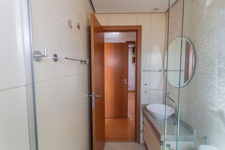 Apartamento para alugar com 155m², 4 quartos e 2 vagas Apartamento para alugar com 155m², 4 quartos e 2 vagasBanheiro Social