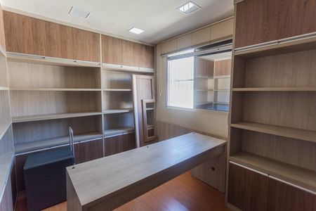 Apartamento para alugar com 155m², 4 quartos e 2 vagas Apartamento para alugar com 155m², 4 quartos e 2 vagasQuarto 4/Escritório na Cobertura