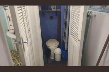 Apartamento à venda com 65m², 2 quartos e sem vaga Apartamento à venda com 65m², 2 quartos e sem vagaBanheiro