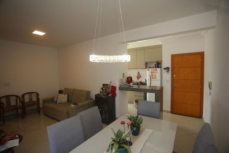 Apartamento para alugar com 80m², 3 quartos e 2 vagasSala