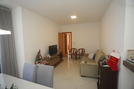 Sala de apartamento para alugar com 3 quartos, 80m² em Padre Eustáquio, Belo Horizonte