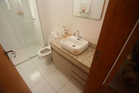 Apartamento para alugar com 80m², 3 quartos e 2 vagasBanheiro