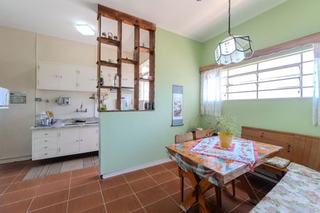 Apartamento para alugar com 191m², 3 quartos e 1 vagaCozinha