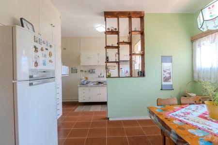 Apartamento para alugar com 191m², 3 quartos e 1 vagaCozinha