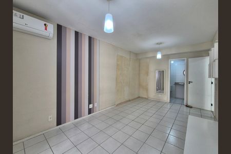 Suíte  de apartamento à venda com 2 quartos, 95m² em Recreio dos Bandeirantes, Rio de Janeiro