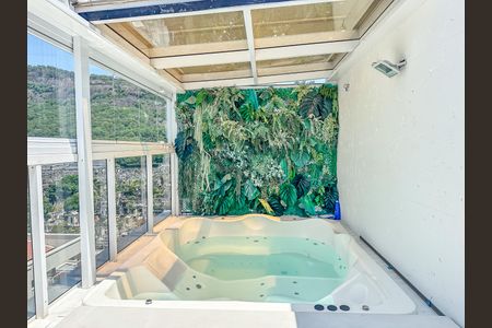 Apartamento à venda com 117m², 3 quartos e 3 vagas