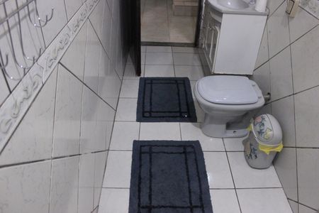 Casa à venda com 210m², 5 quartos e 2 vagasBanheiro 2