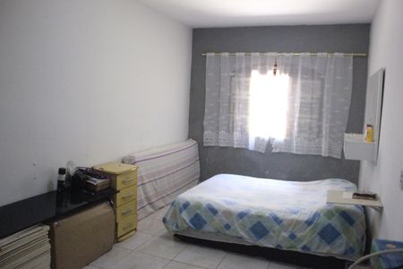 Casa à venda com 210m², 5 quartos e 2 vagasQuarto 2