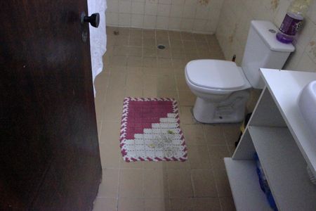 Casa à venda com 210m², 5 quartos e 2 vagasBanheiro (casa 2)