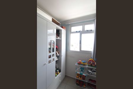 Apartamento à venda com 120m², 3 quartos e 1 vagaQuarto 2